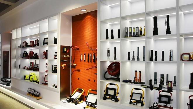 800家小厂包机出海狂揽80亿称霸全球瓦力游戏app浙江小镇“反杀”义乌!(图13) 800家小厂包机出海狂揽80亿称霸全球瓦力游戏app浙江小镇“反杀”义乌!(图13)